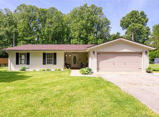 2903 Edgewood Dr, Jeffersonville, IN 47130