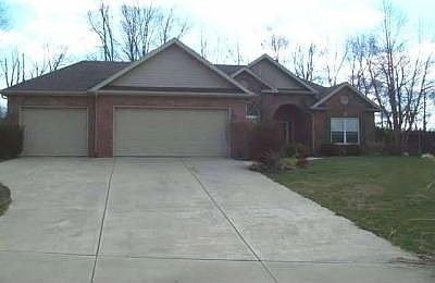 1st image of 407 Winding Brook Dr