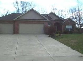 407 Winding Brook Dr, Centerville, IN 47330