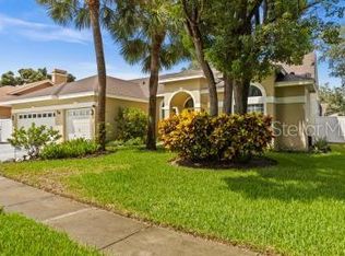 965 Oakview Rd, Tarpon Springs, FL 34689