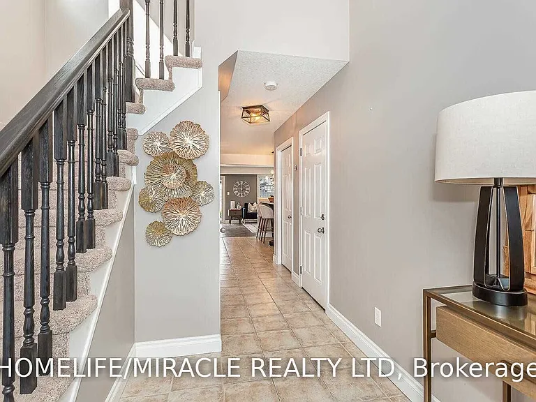 944 Dunblane Ct — Photo 4