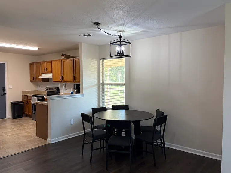 10500 Peterson Rd — Photo 4