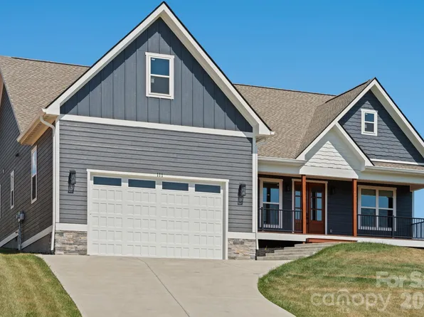 111 Pisgah Gap Dr, Candler, NC 28715