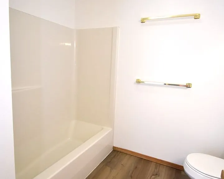 9 Michael Grove Ave — Photo 14