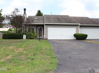 2047 Rosedale Way, Schenectady, NY 12303