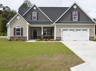 122 Lindenrain Blvd, New Bern, NC 28562