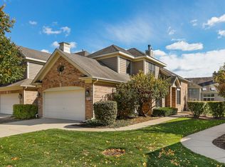 3711 King Charles Ln, St Charles, IL