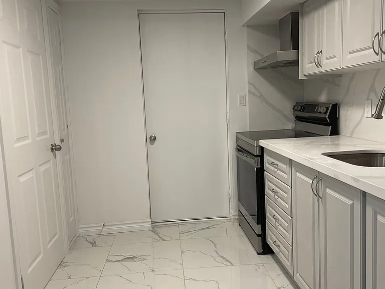 1287 Plymouth Dr — Photo 10