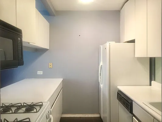 Rented by Battery Park Realty | media 25