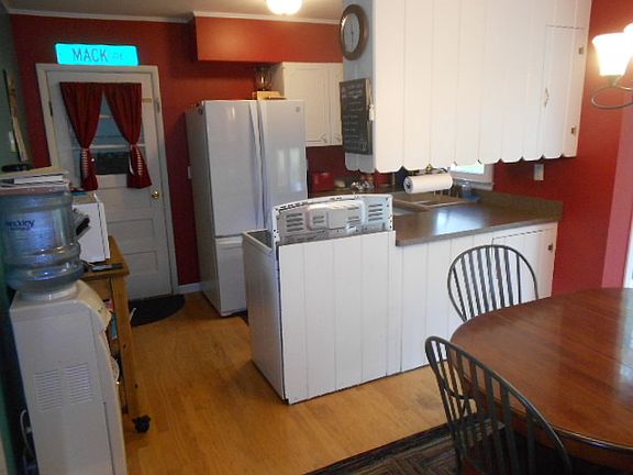4th image of 7N445 Linden Ave