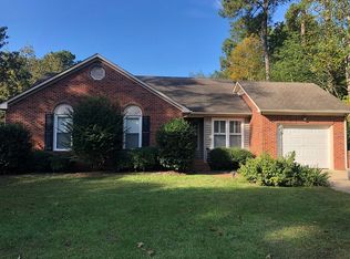 2504 Buckingham Dr, Sanford, NC 27330
