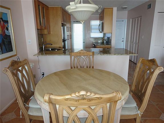 4th image of 750 N Ocean Boulevard #810