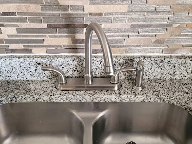 South Dale Villas — Photo 15