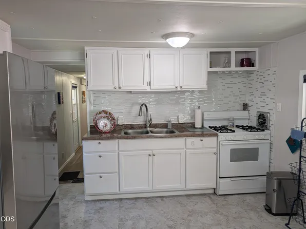 1055 N 5th St Unit 149, Jacksonville, OR 97530