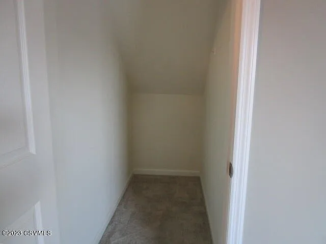 820 Baker St — Photo 14