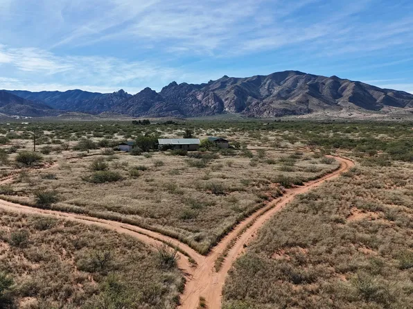 1035 N Cochise Stronghold Rd, Cochise, AZ 85606