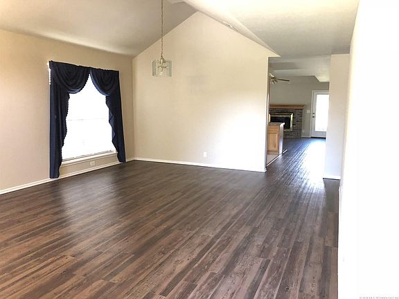 4th image of 19711 E 37th Pl S