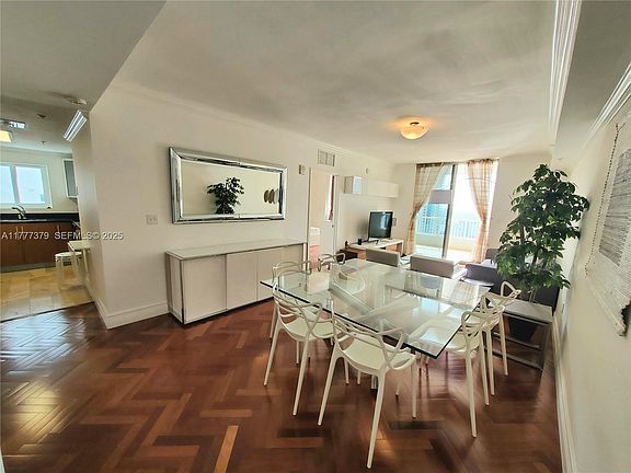 3rd image of 170 SE 14th St APT 2705