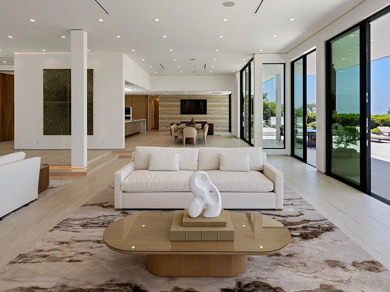 365 Trousdale Pl — Photo 12