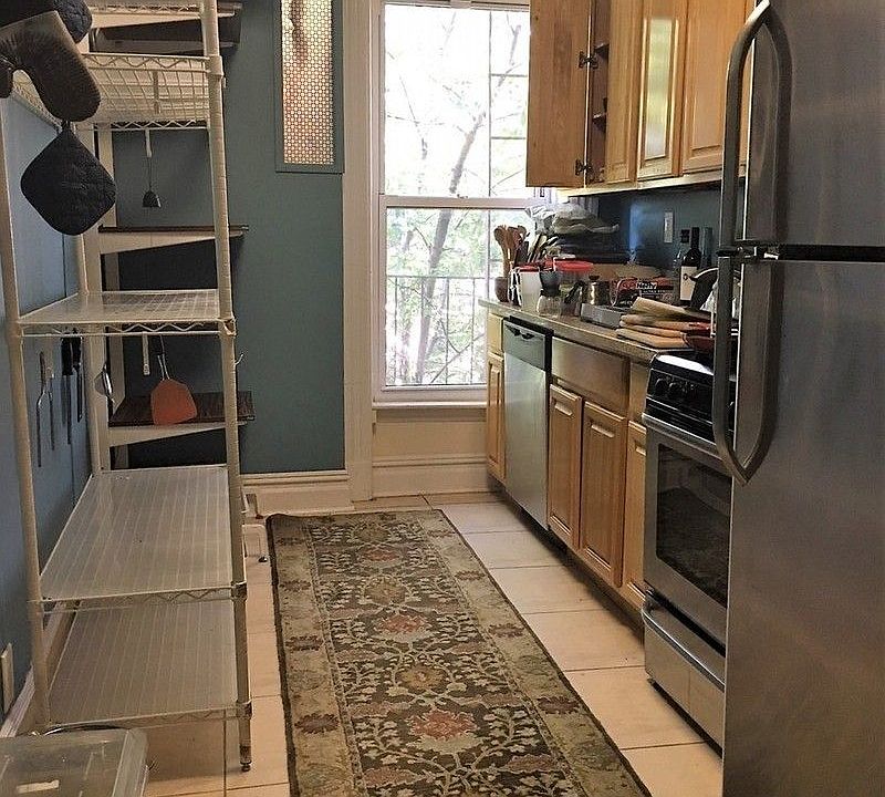 1st image of 549 10th St APT 3