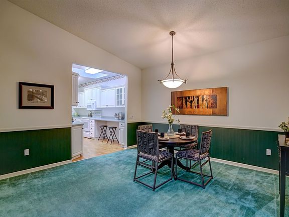 5th image of 1622 N Golf Gln Unit E