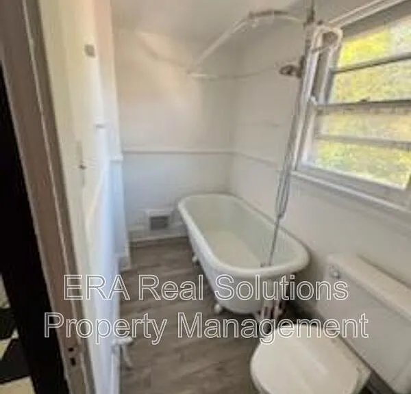3571 Vine St #3 — Photo 11