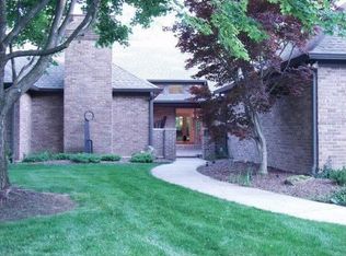 8539 Tree Top Dr, Indianapolis, IN 46260