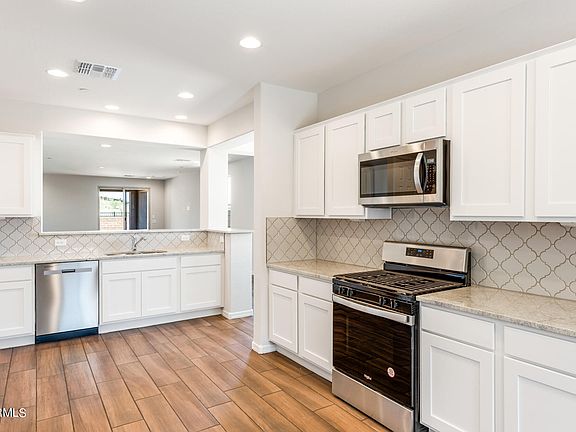 3rd image of 13514 W CASSIA Trail