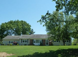 7 Strawberry Ln, Hillsborough, NJ 08844