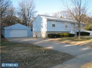 137 Jarvis Rd, Sicklerville, NJ 08081