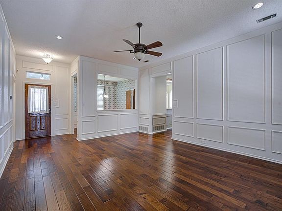 4th image of 2212 Timberline Dr