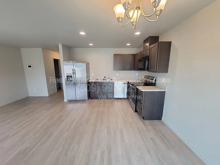 413 Whitefish Ln — Photo 8