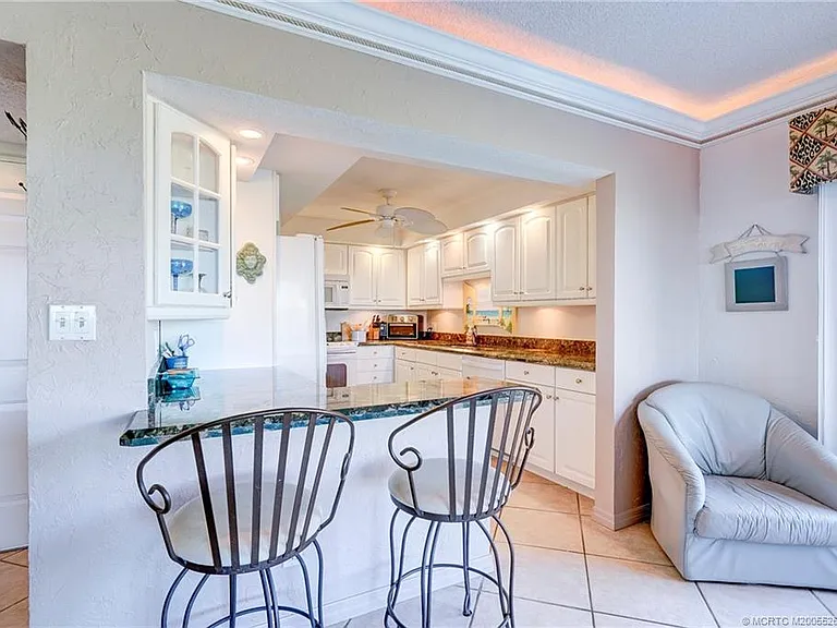 1289 NE Ocean Blvd #2 — Photo 10