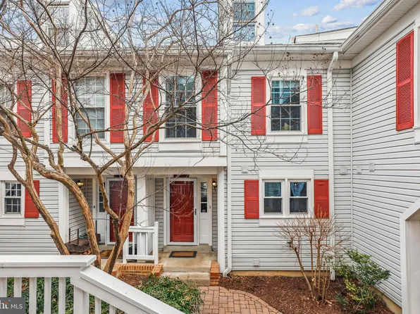 2915 S Woodstock St #C-3, Arlington, VA 22206