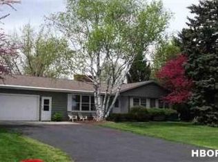 556 Dolly Ave, Upper Sandusky, OH 43351