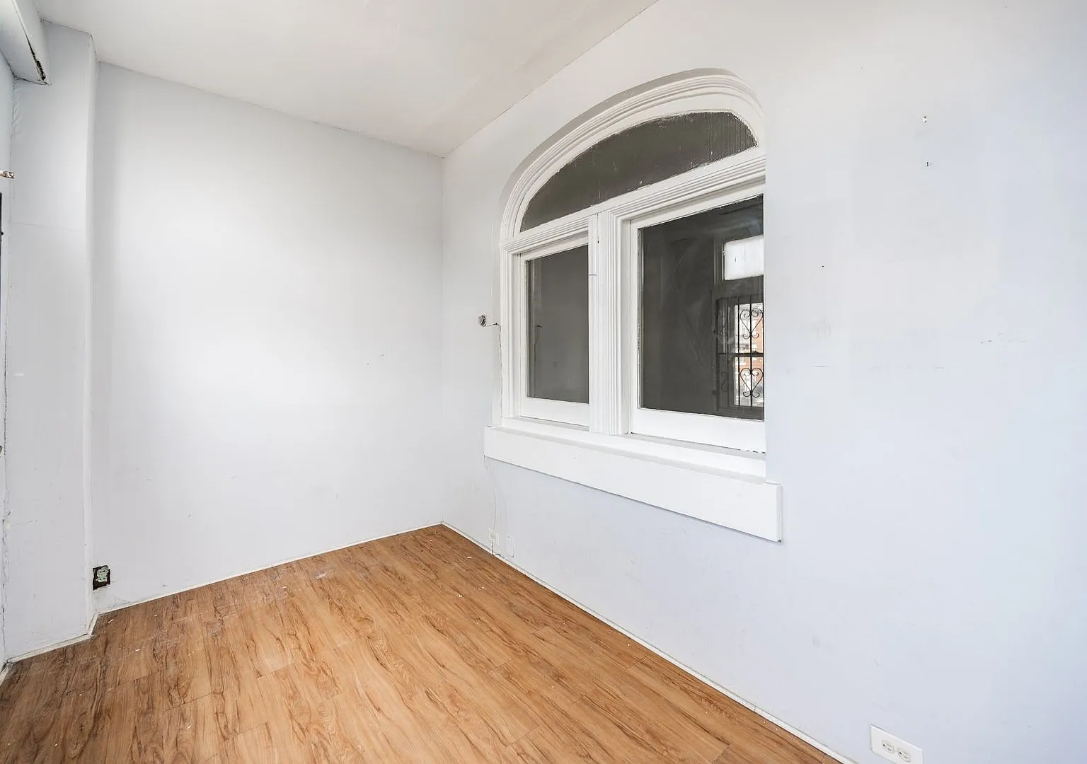 Large Four Bedroom West Philadelphia Home! — Photo 2