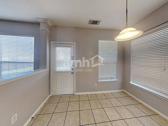 4th image of 1926 Caldbeck Ln