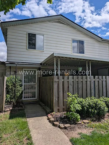 2440 Burgandy Ln Photo 1