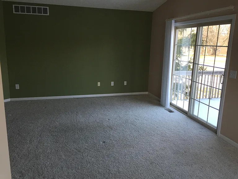 131 W Webb Dr — Photo 4
