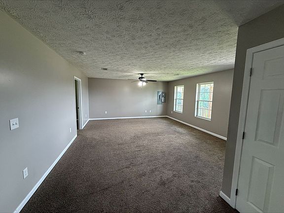 4th image of 1064 Rosella Dr