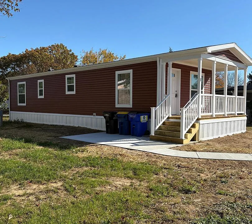 6 Greenwood Cir