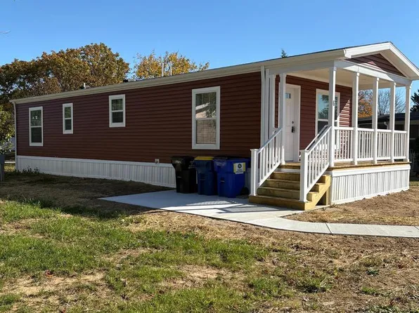 6 Greenwood Cir, Clayton, DE 19938