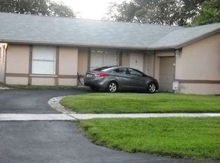 19487 Carolina Cir, Boca Raton, FL 33434