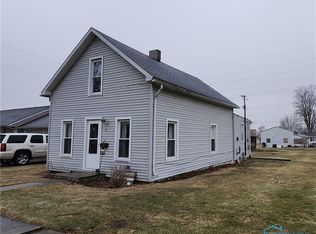 18 W Center St, Leipsic, OH 45856