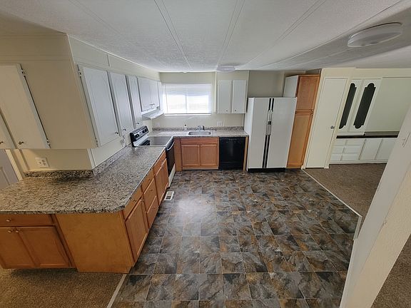 4th image of 8015 NE Bayberry Ln