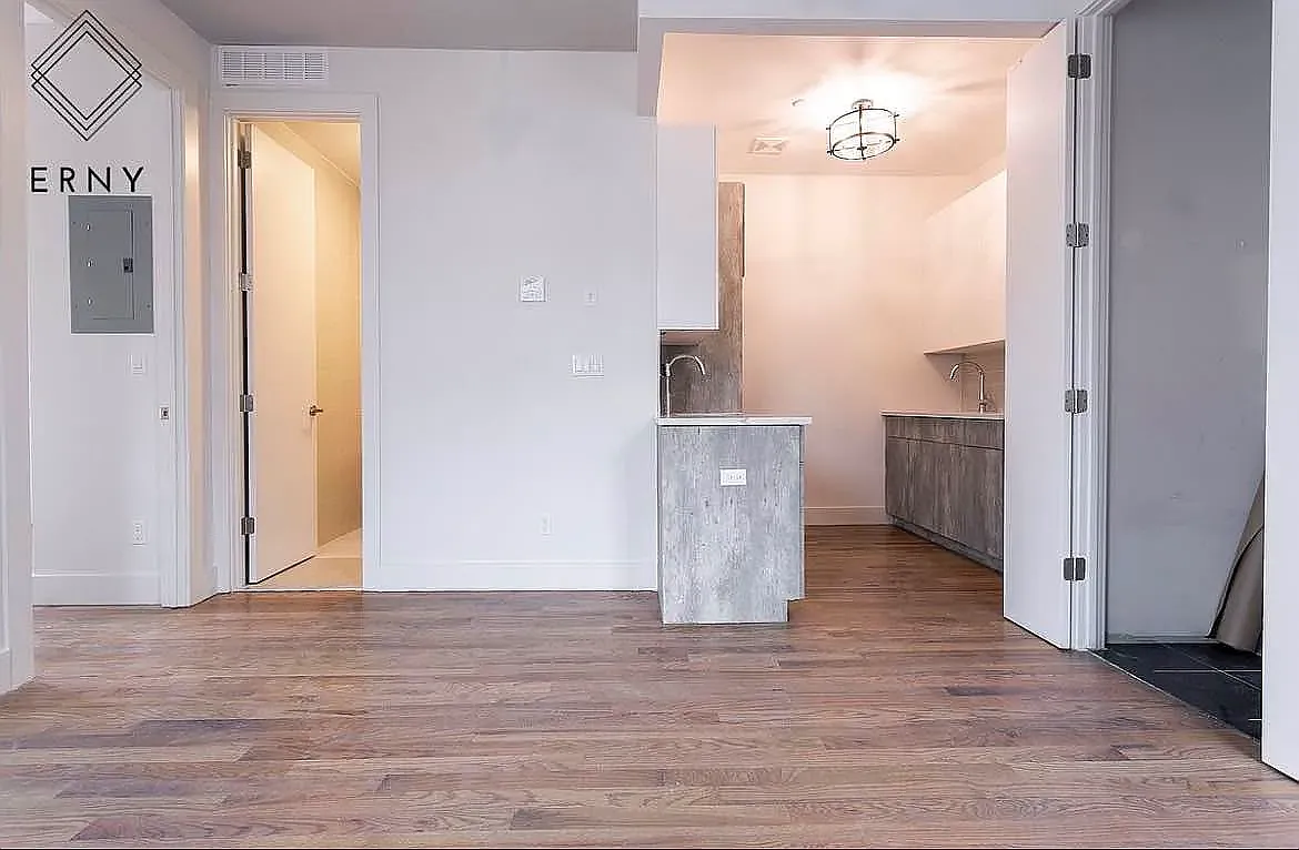 76 Hart Street — Photo 1