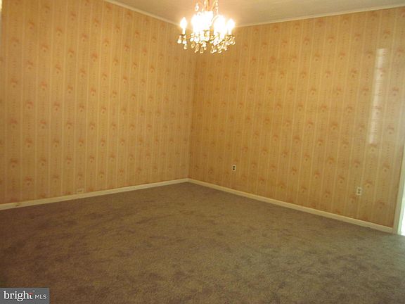 5th image of 2644 E Ann St
