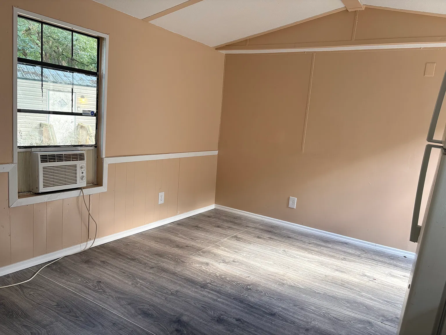 2 bed, $925 — Photo 3
