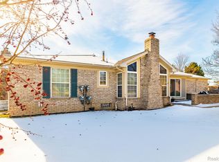 50160 Wheaton Ct, Macomb, MI 48044