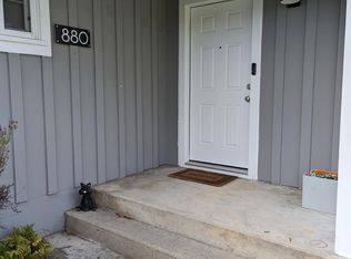 880 19th St, Pacific Grove, CA 93950